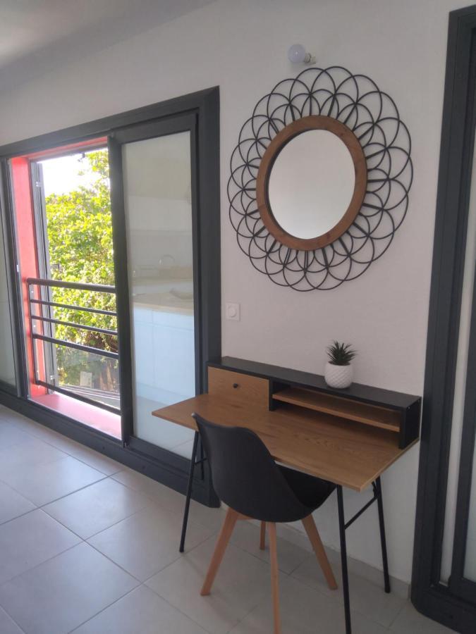 Le Yuka Apartment Saint-Francois  Exterior photo